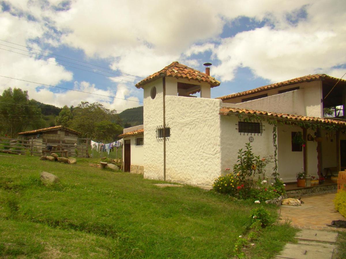 Parcela Rural Casa De Los Nonos Villa Charta Kültér fotó
